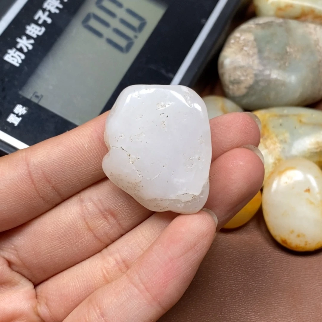 和田玉（糖玉）未镶嵌挂件