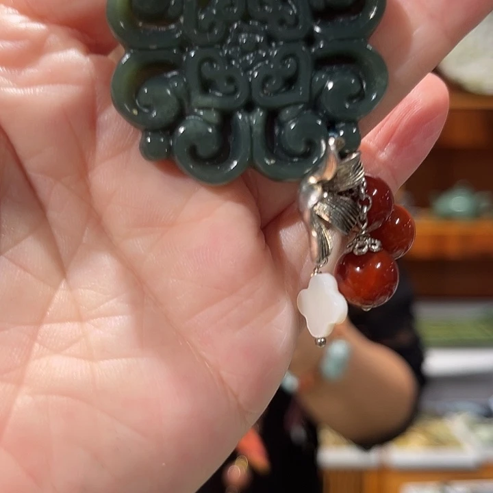 未镶嵌岫玉毛衣链