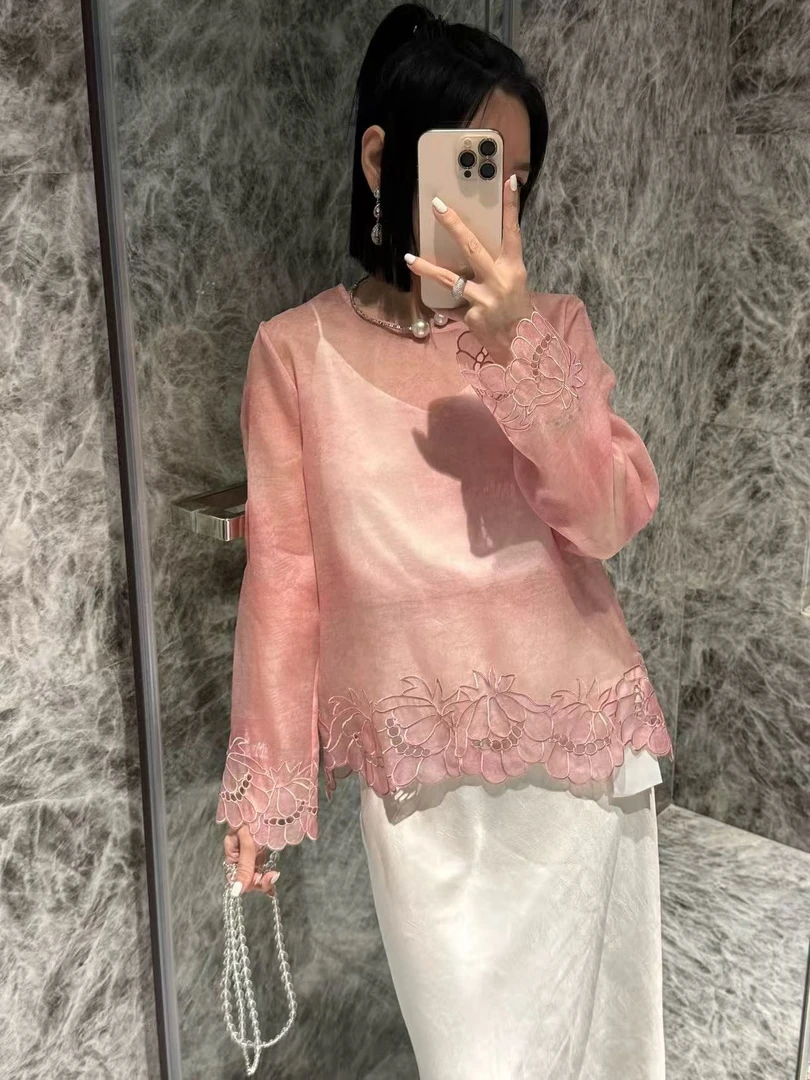 新中式提花刺绣花边镂空渐变长袖衬衫女2025春季别致漂亮通勤上衣