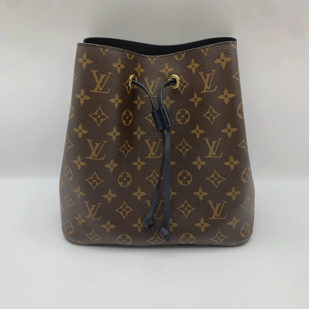 99新 LouisVuitton/路易威登 老花黑水桶包 中号 单肩包 芯片款