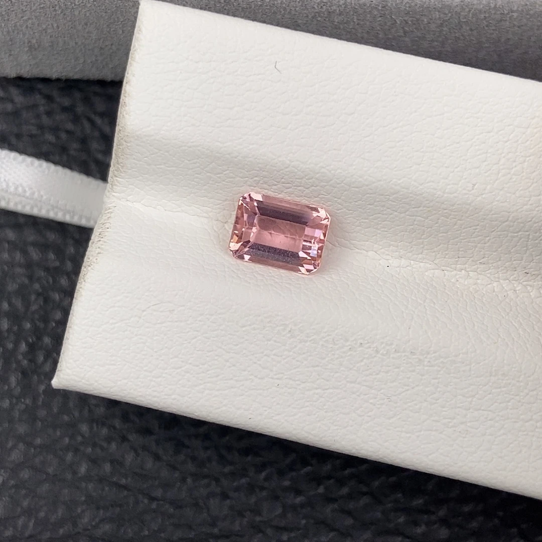 未镶嵌碧玺裸石1.07克拉