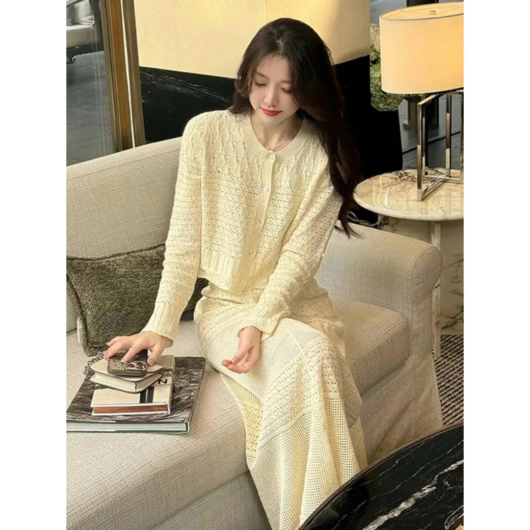 壹壹【奥法庄园】小香风名媛气质套装女镂空钩花针织衫半身裙两件套