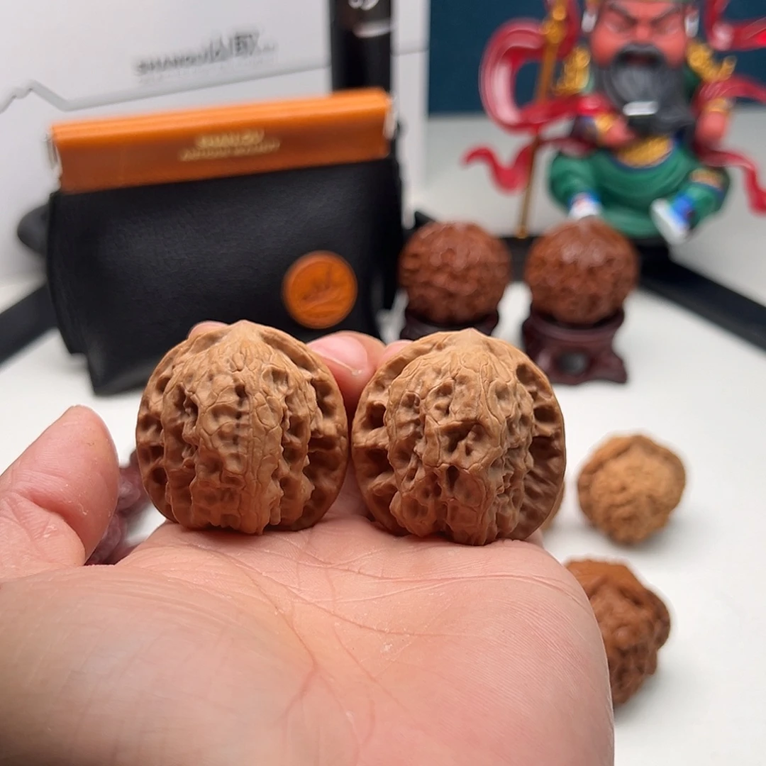 文玩核桃吊坠一代昌闷