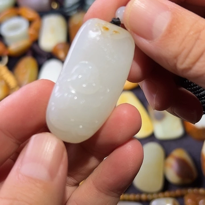 飏***飏和田玉未镶嵌吊坠(不含链)