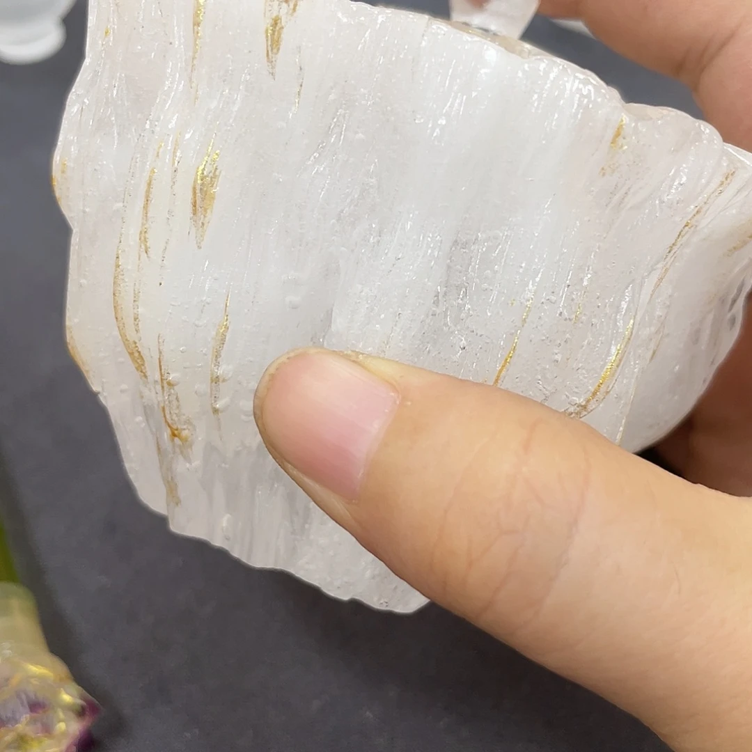 风***子搪瓷杯子里还有好多东西