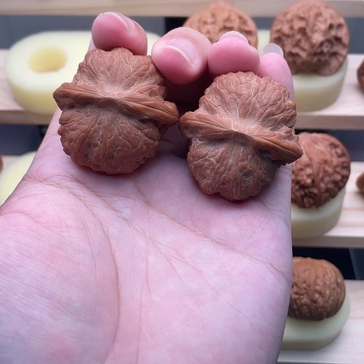 吊坠文玩核桃血麒麟40特价