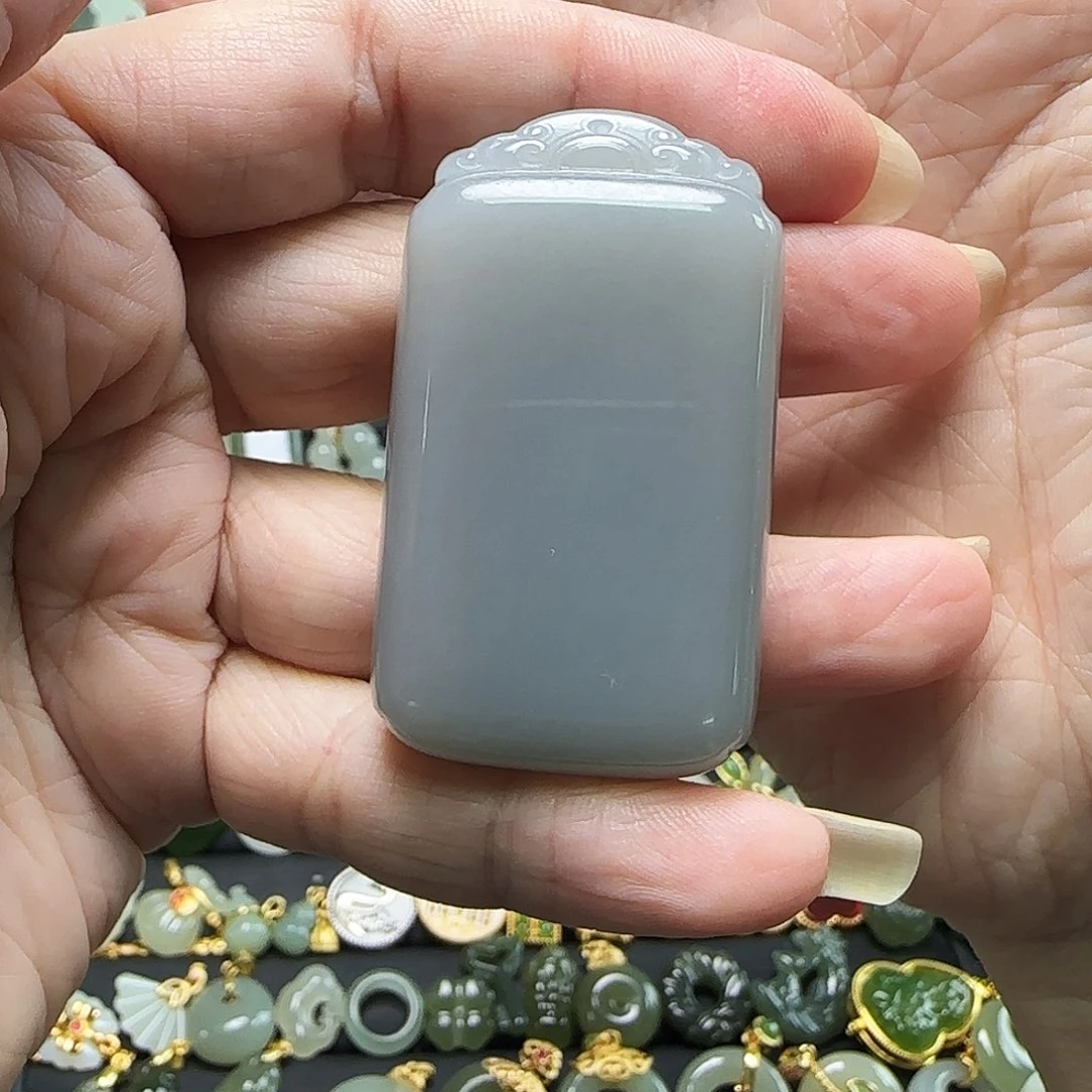 吊坠(不含链)未镶嵌和田玉?*