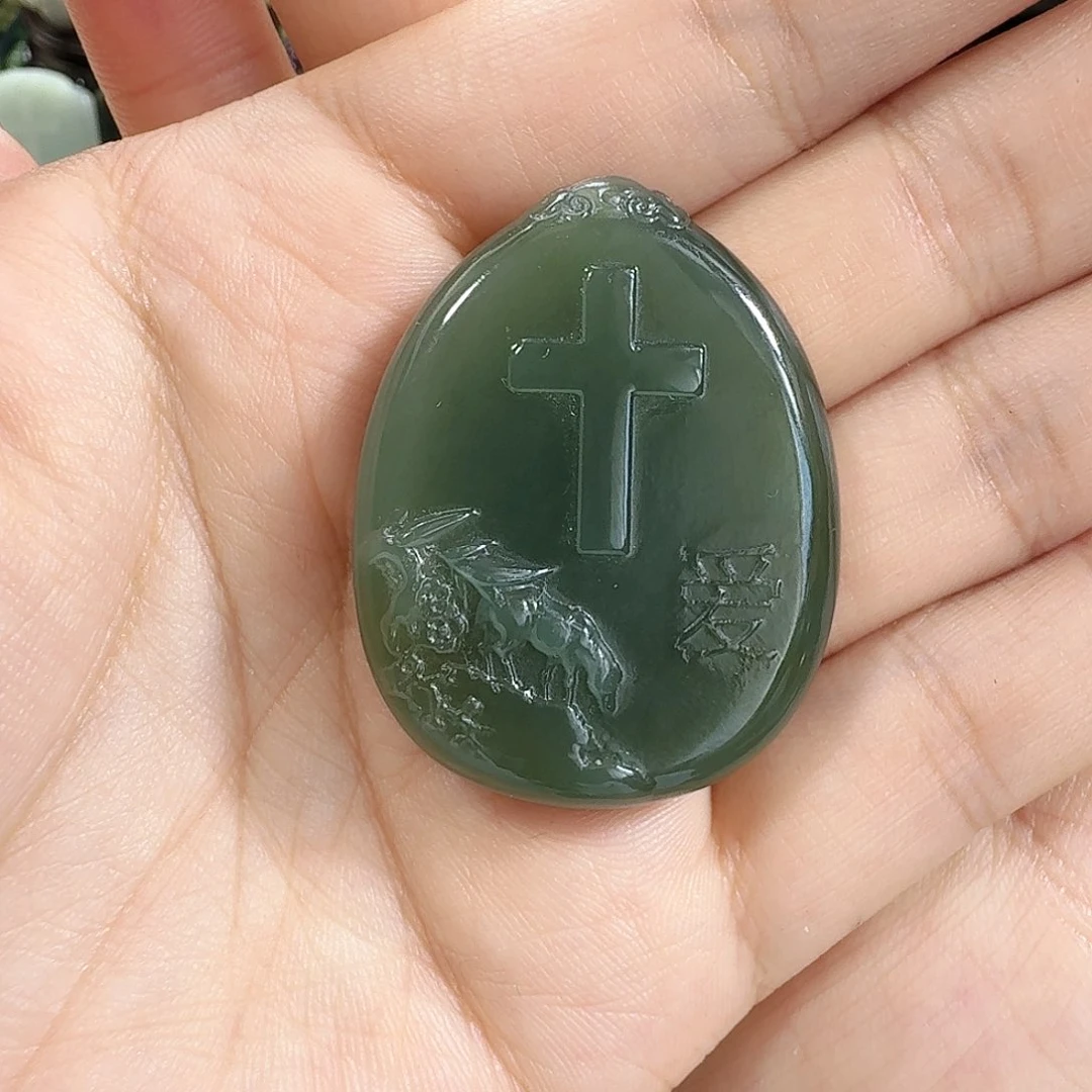 颈饰未镶嵌和田玉