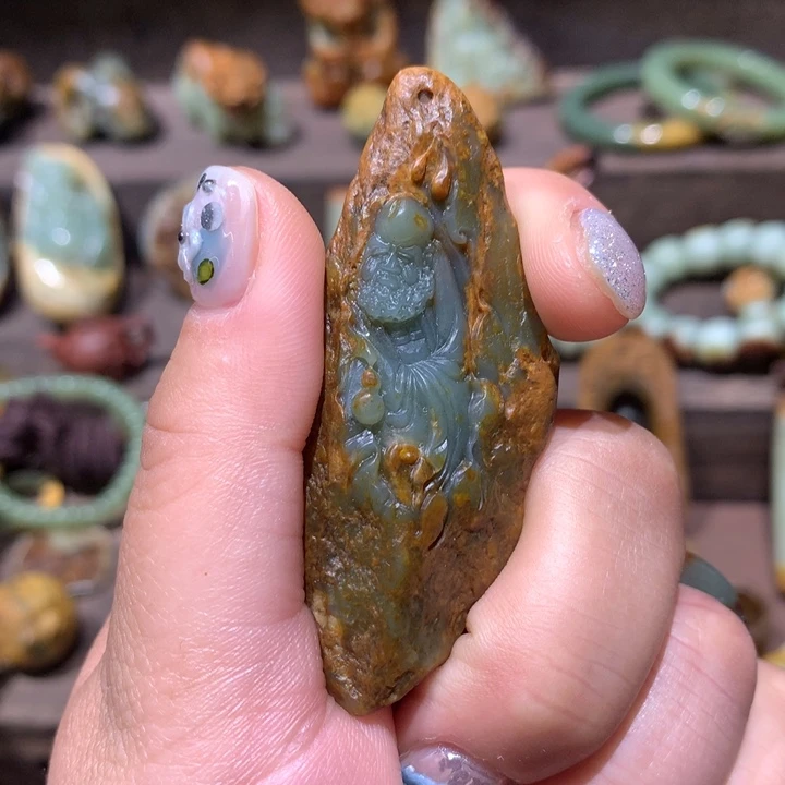 岫岩河磨玉（透闪石质玉）未镶嵌挂件深***名