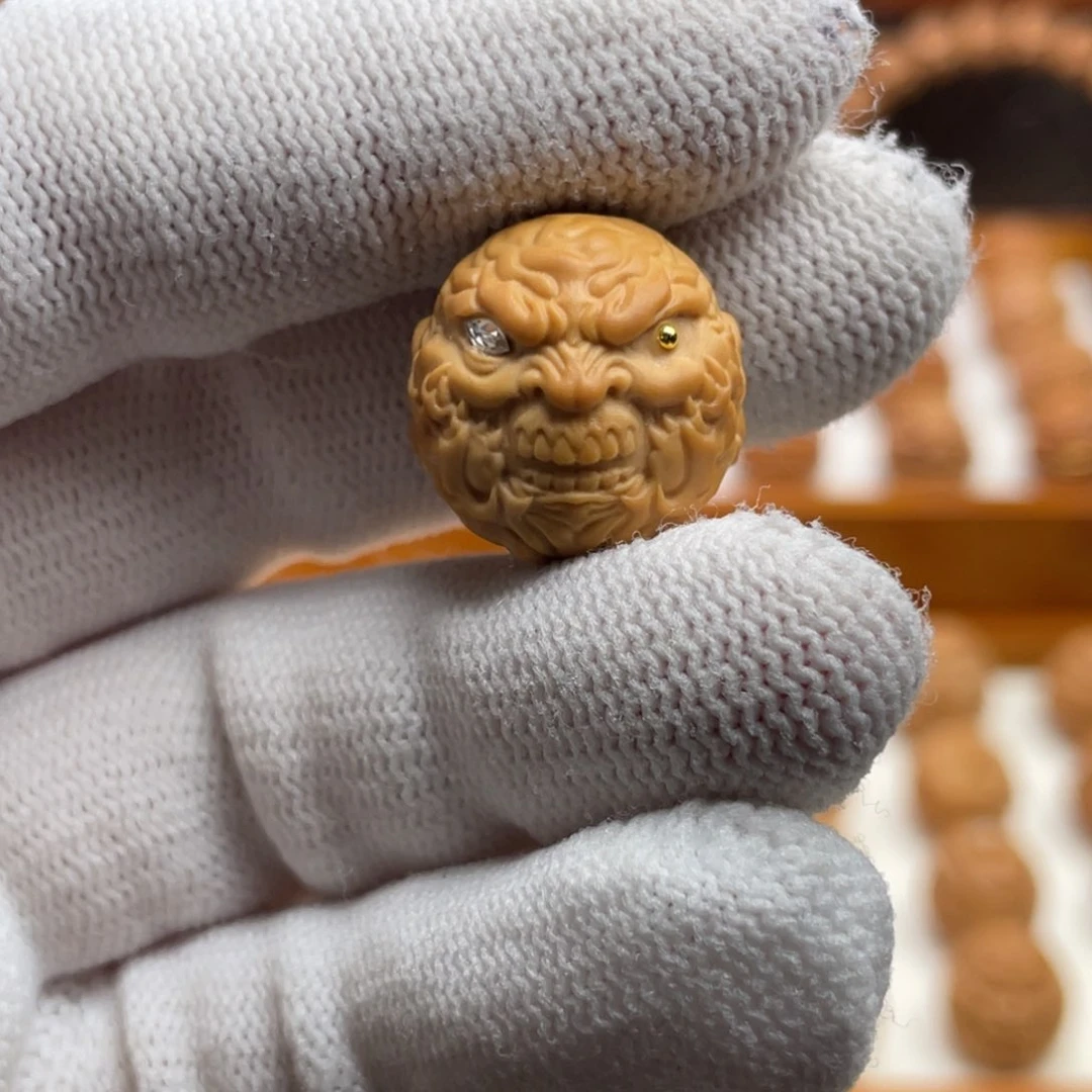 文玩核桃吊坠小***醒猴头核桃雕刻