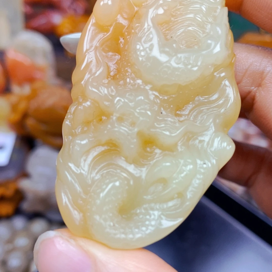 石英质玉（黄龙玉）未镶嵌吊坠(不含链)