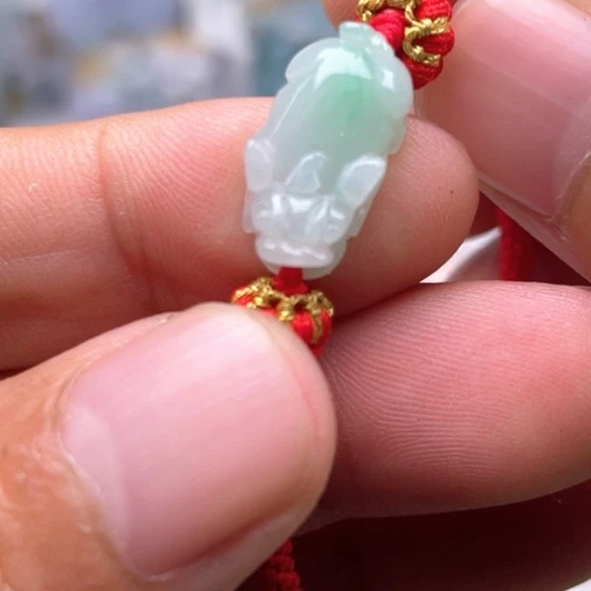 翡翠未镶嵌颈饰翡翠冰绿貔貅手绳