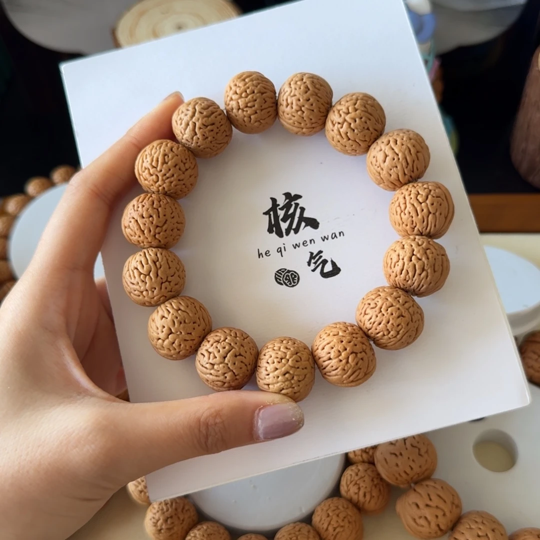 飞***20白月光桃核吊坠