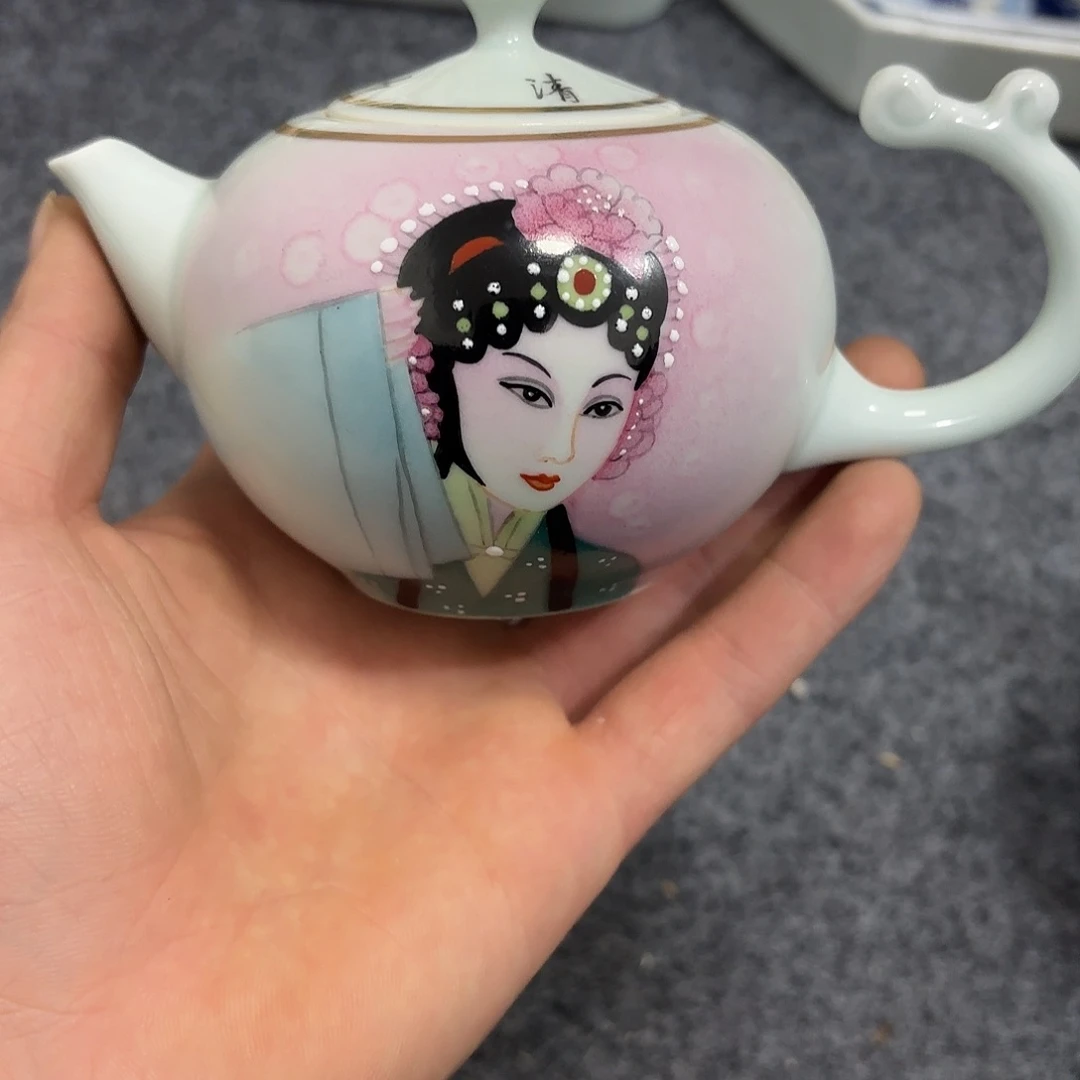 非古董现代工艺品