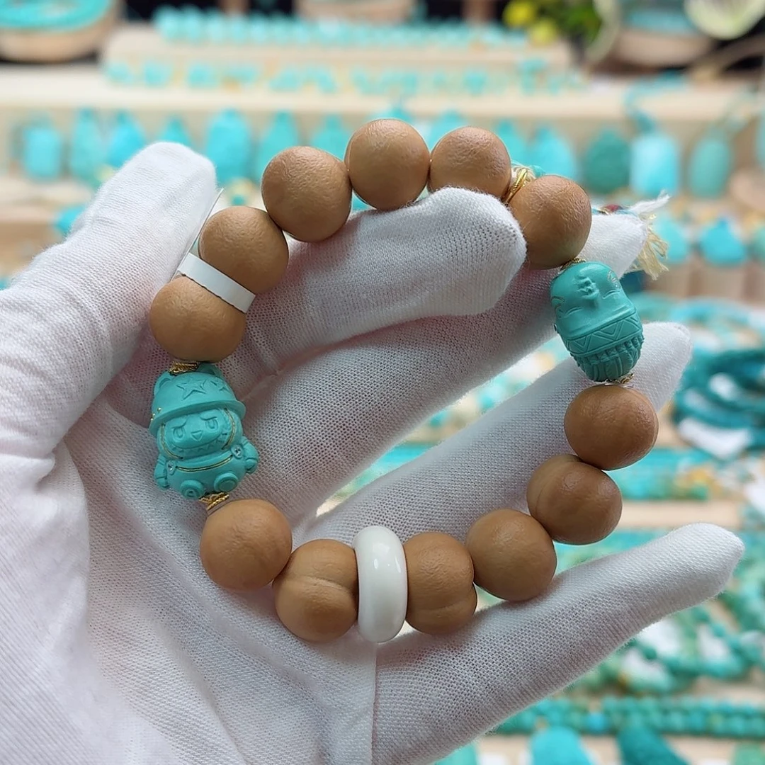 绿松石18K金镶嵌珠宝奇石