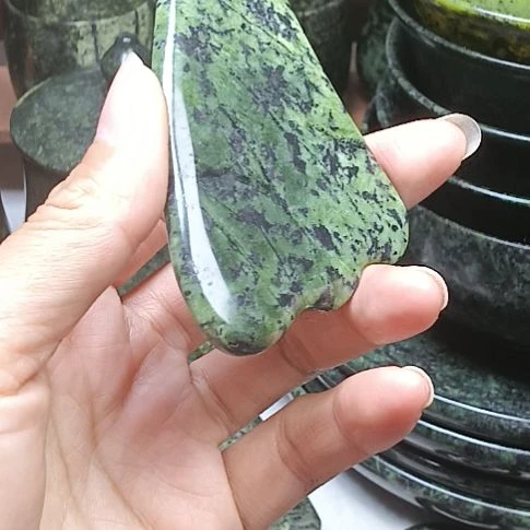 蛇纹石玉未镶嵌刮痧板