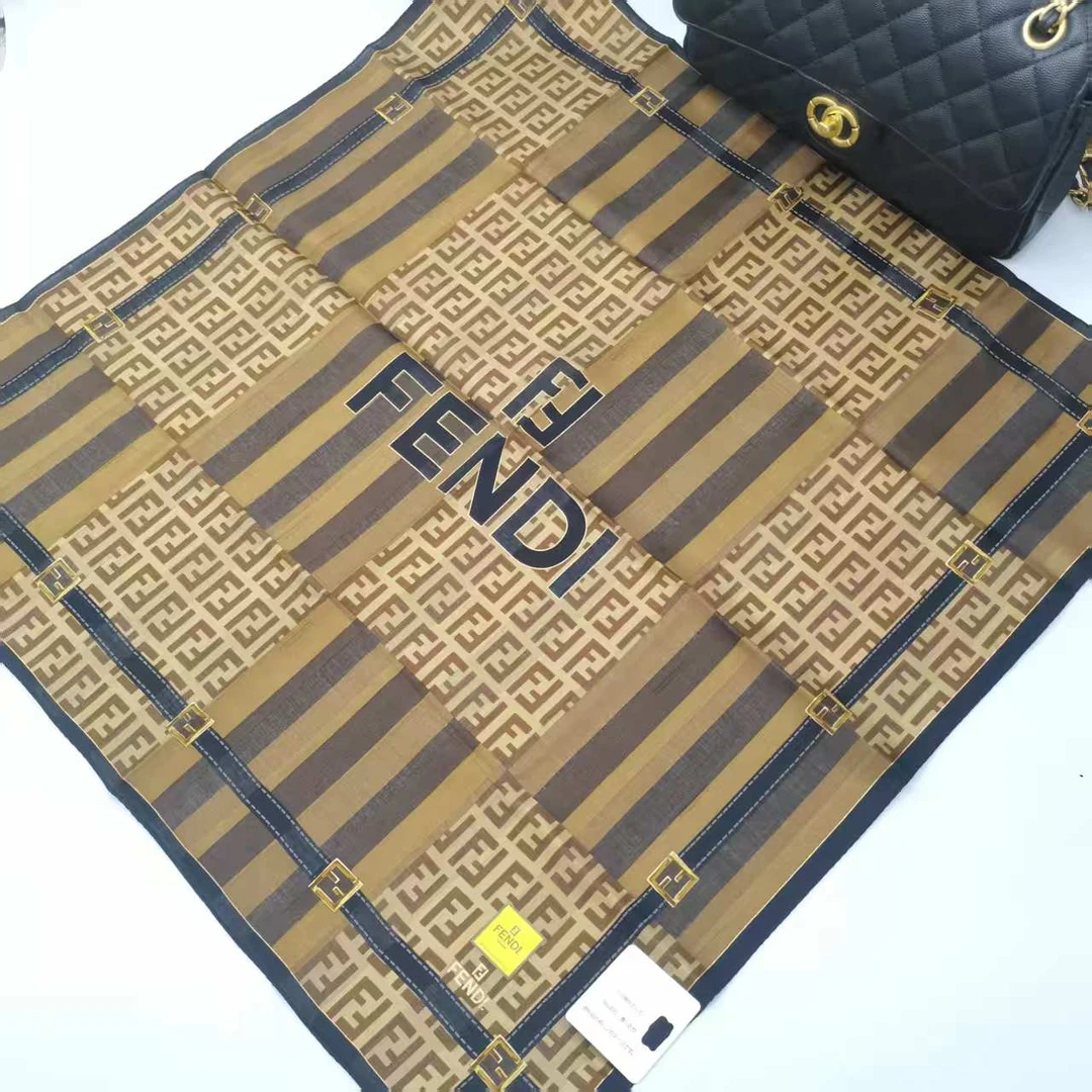 99新 FENDI/芬迪 海囤/芬迪/丝巾/xh94317
