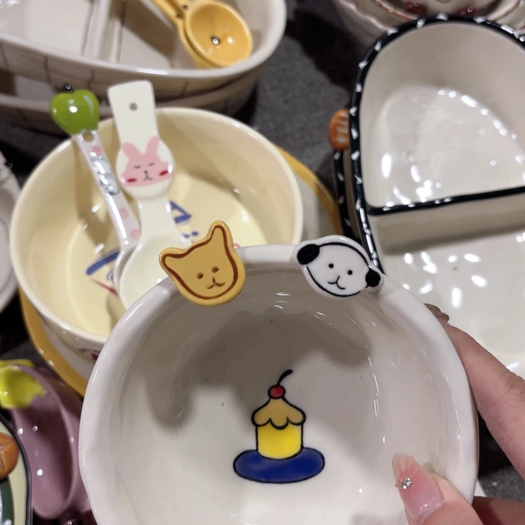 陶瓷纽扣小狗米饭碗五寸微微瑕