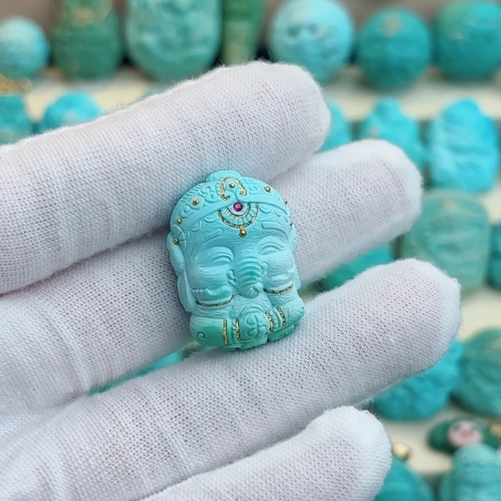 未镶嵌绿松石珠宝奇石