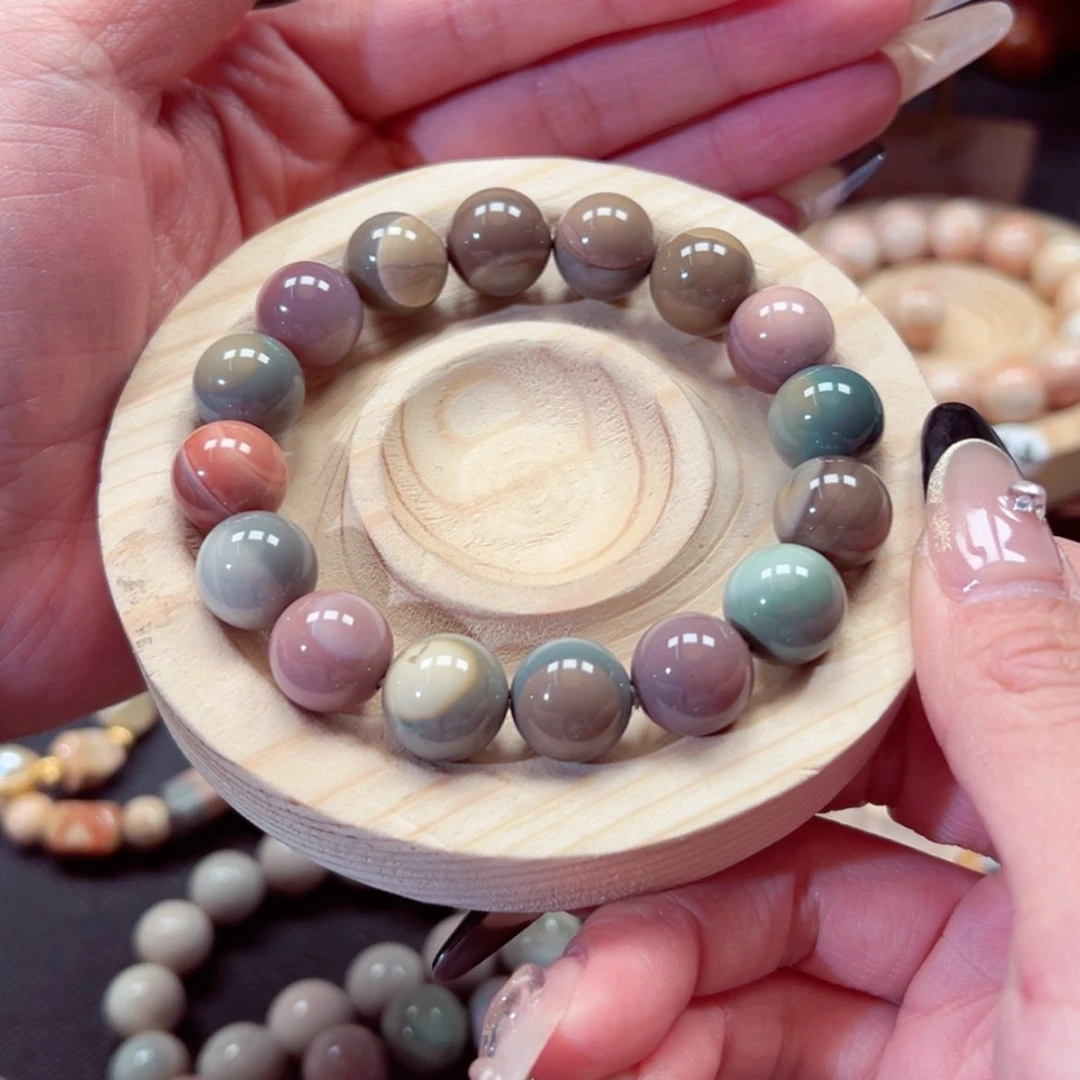 【闪购商品】石英质玉手链未镶嵌见***焉85