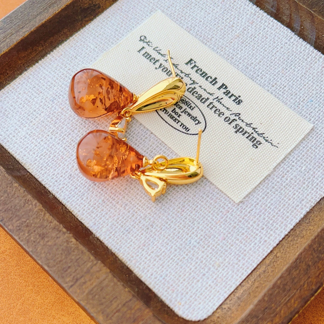 铜合金树脂耳饰 复古显贵秋冬鎏金色耳坠小众气质美拉德耳环时尚