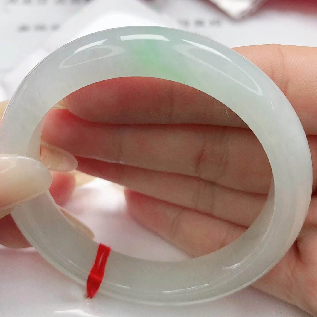 翡翠手镯未镶嵌缅甸天然A货翡翠