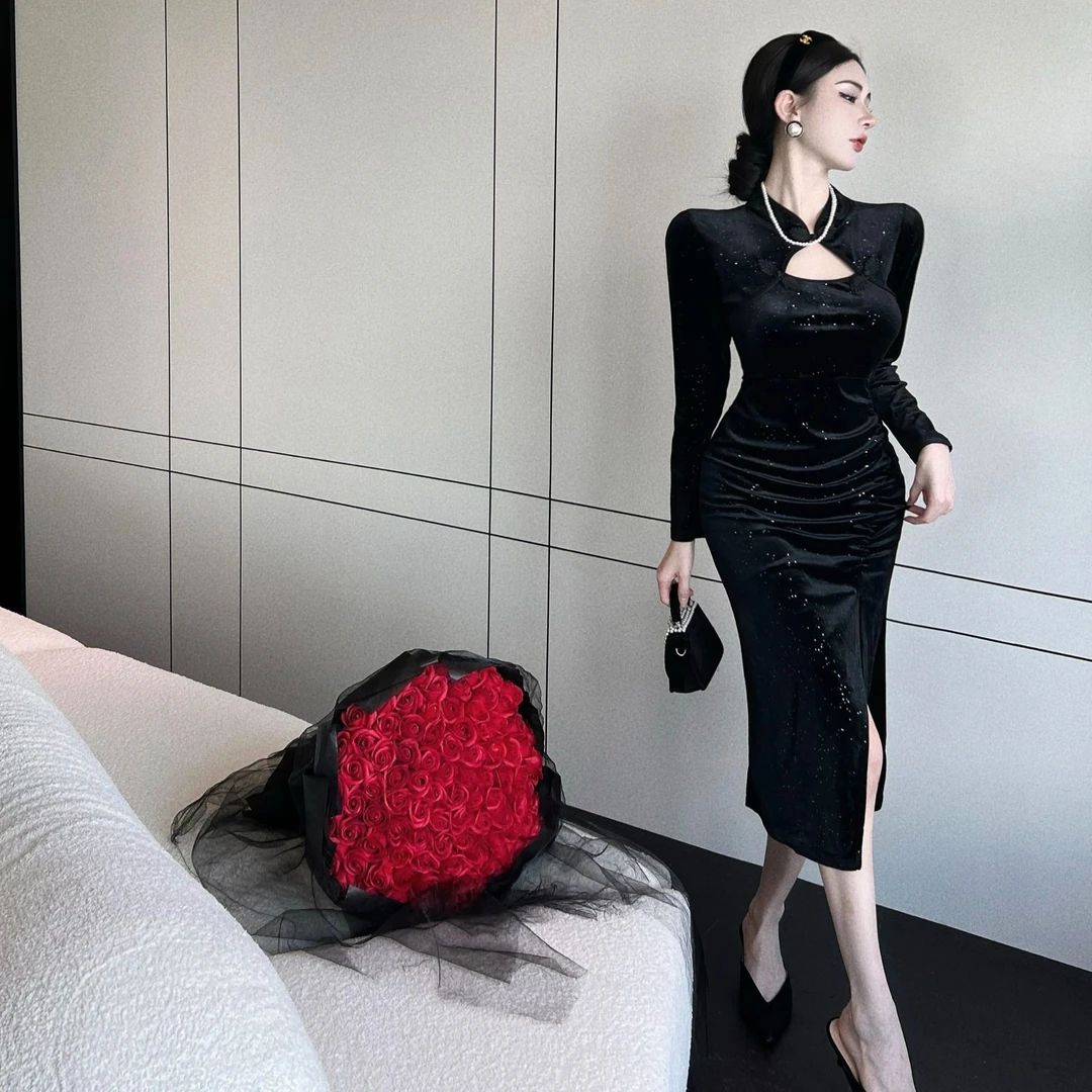 法式新中式年轻款改良式旗袍丝绒闪闪纯欲性感镂空褶皱开叉连衣裙