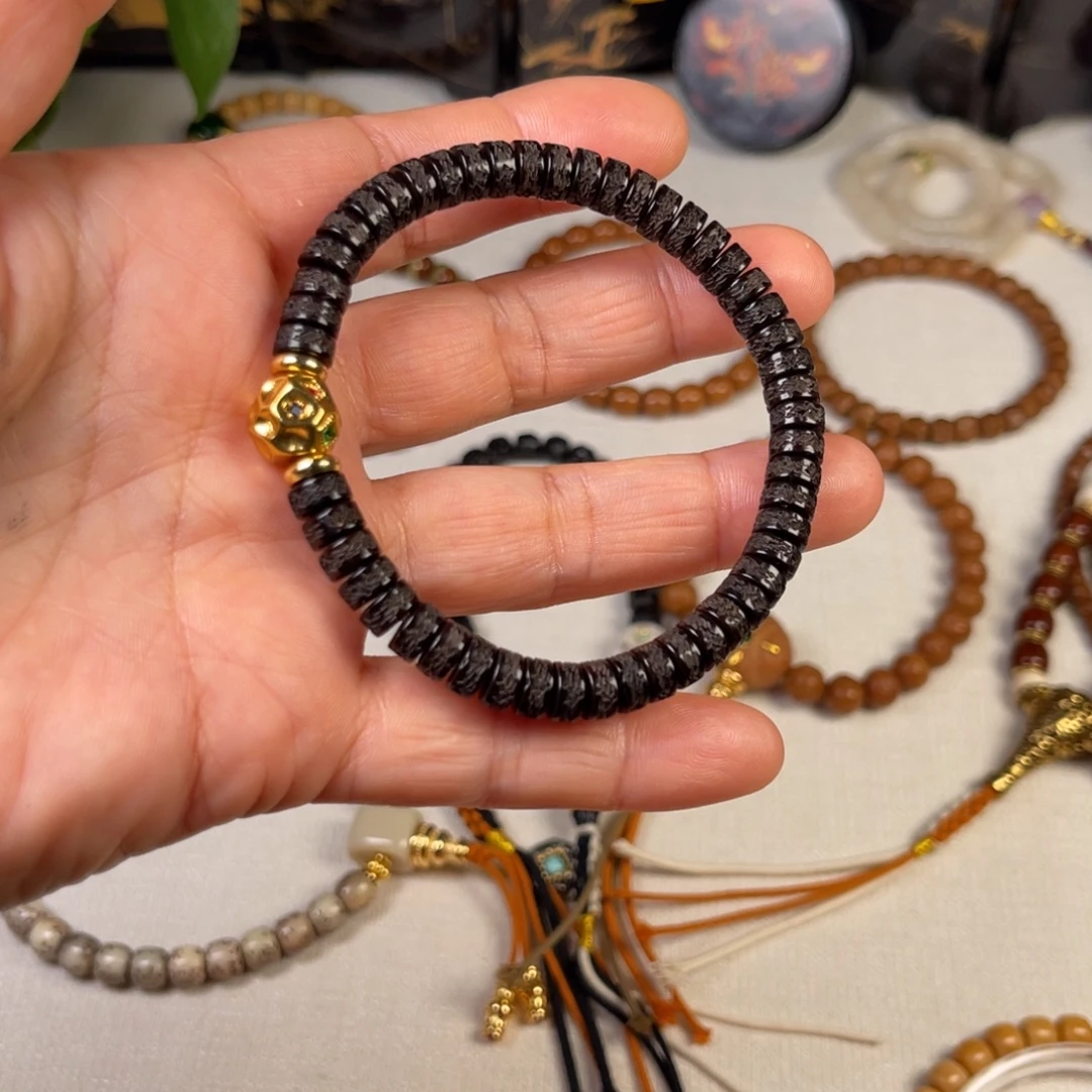 椰蒂吊坠2456677788899999