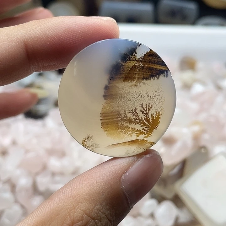 茗****玛瑙/玉髓未镶嵌颈饰