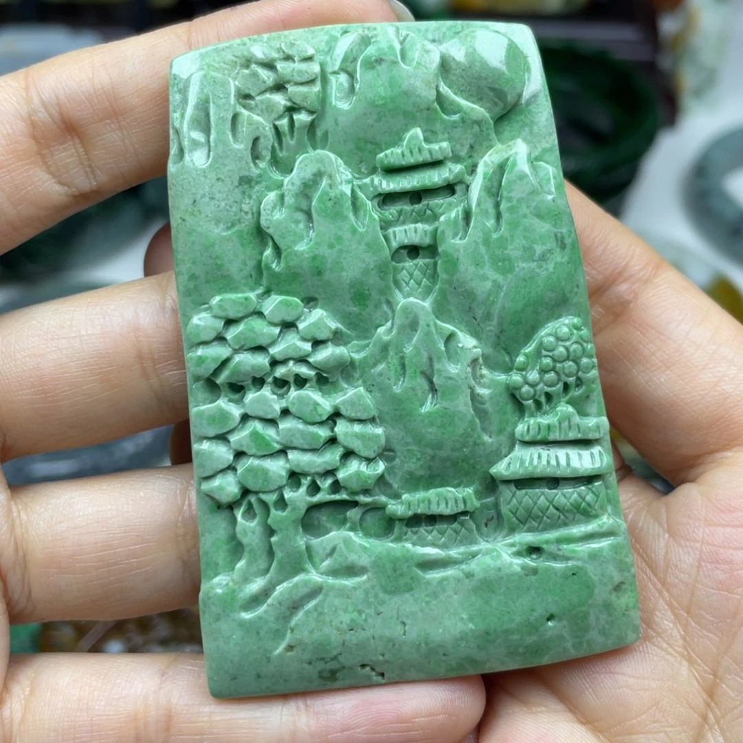 翡翠未镶嵌颈饰牌子