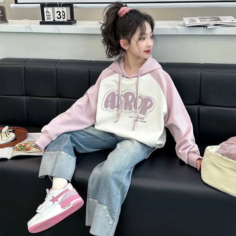 女童套装秋装新款洋气两件套童装中大童春秋时髦卫衣牛仔裤儿