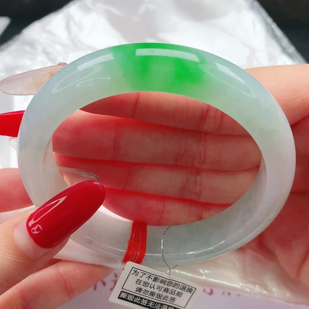 翡翠未镶嵌手镯57圈
