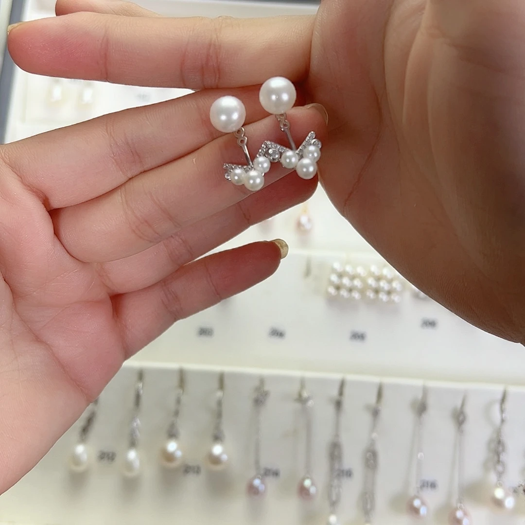 淡水珍珠银S925镶嵌耳饰