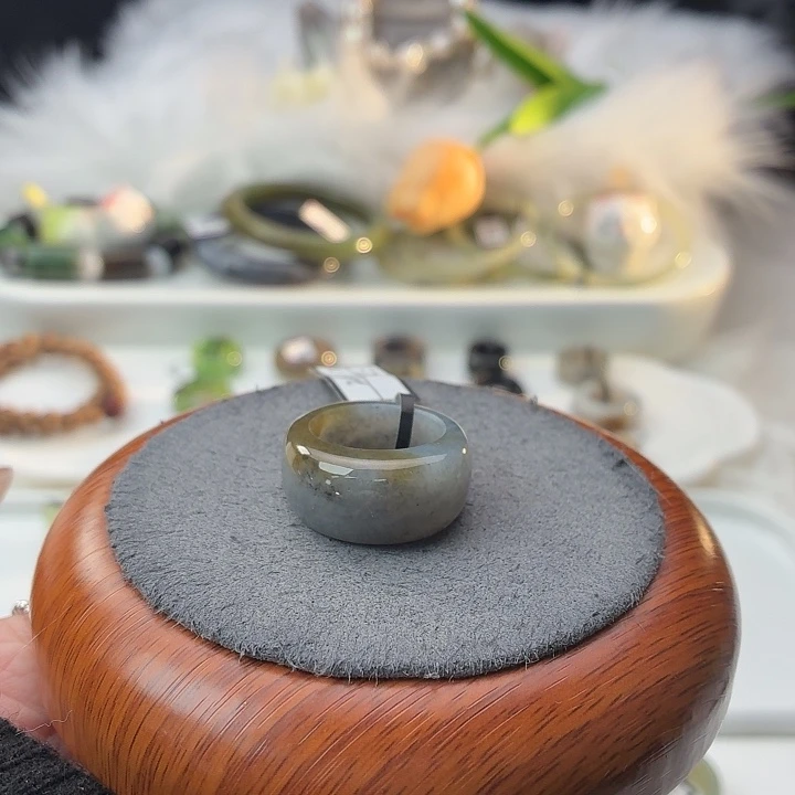 和田玉（糖玉）未镶嵌戒指b153糖青花馒头17.8不退换