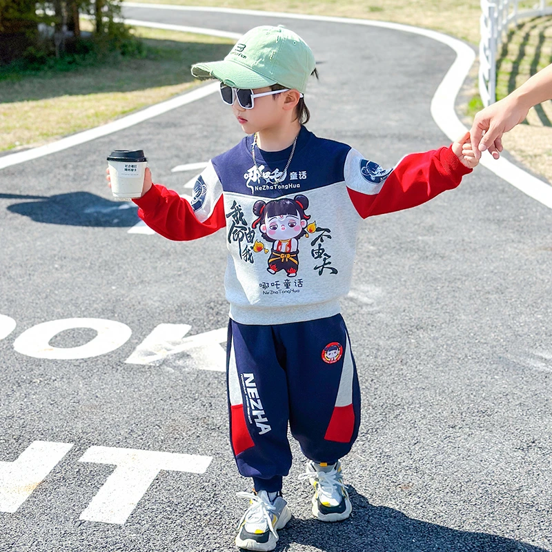 哪咤儿童服装男童春装套装2025新款时髦男孩卫衣洋气宝宝休闲衣服