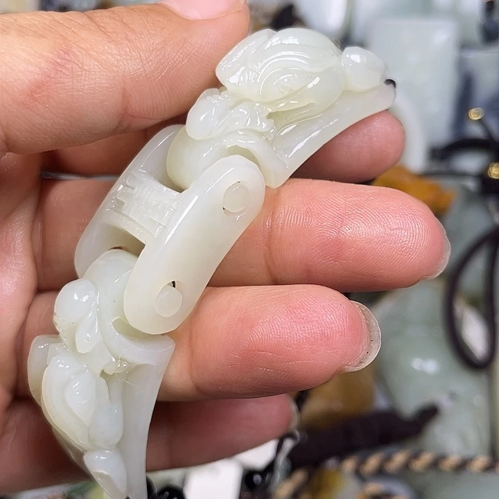 颈饰未镶嵌和田玉