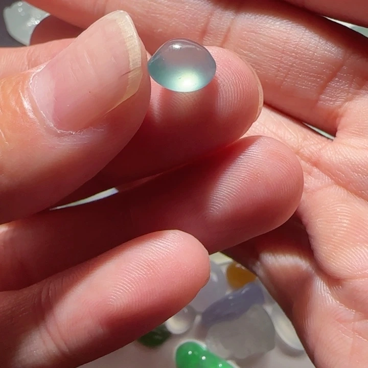 定制翡翠未镶嵌天然翡翠随行蛋面