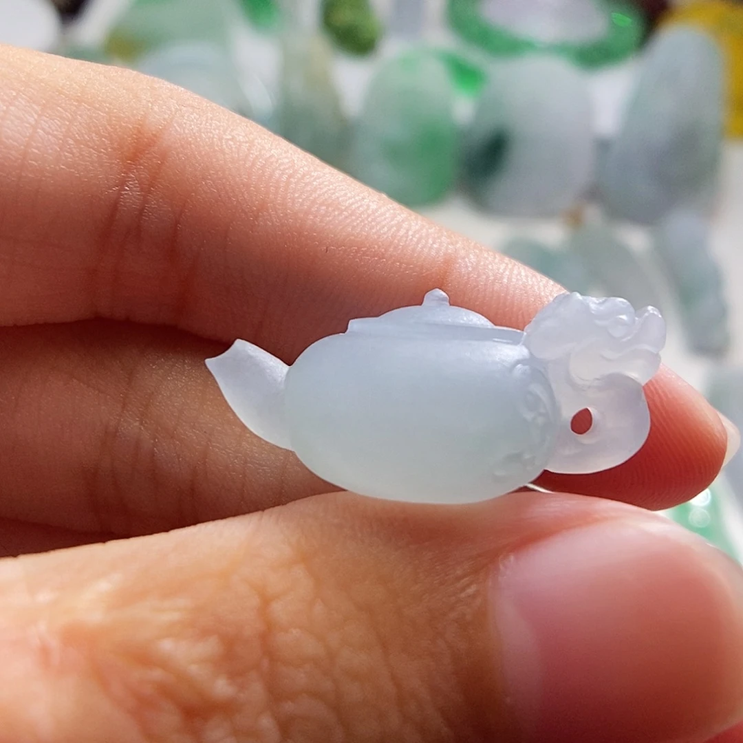 静***静定制翡翠未镶嵌把把壶