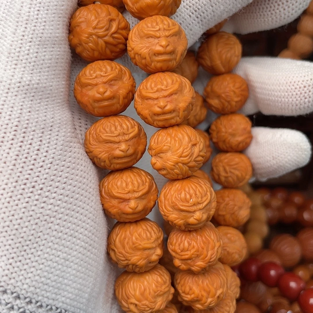 听***讲猴头核桃吊坠大圣