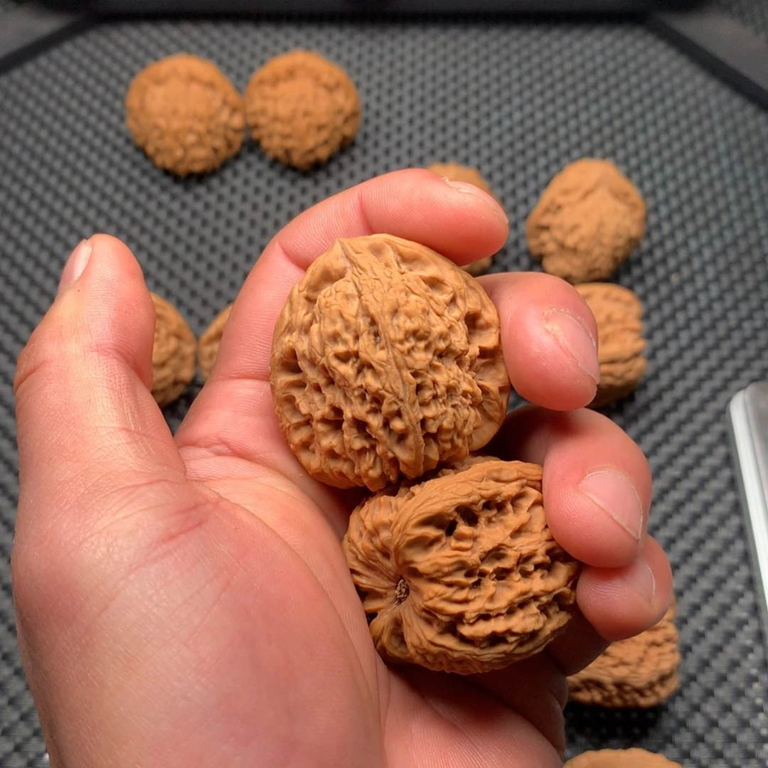 文玩核桃吊坠虎**长11111111