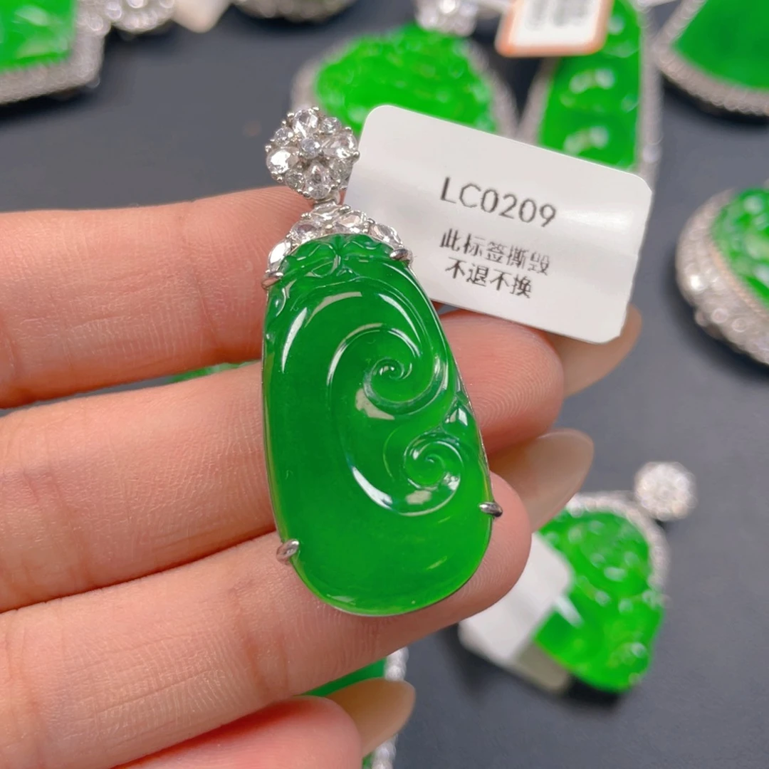 【闪购商品】颈饰银S925镶嵌翡翠翡翠