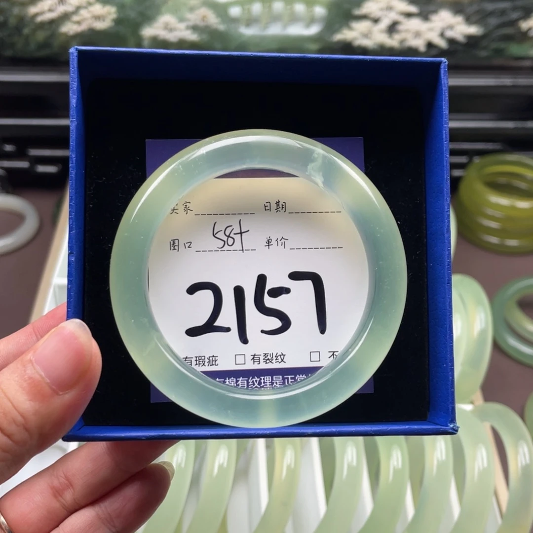 未镶嵌岫玉手镯手镯