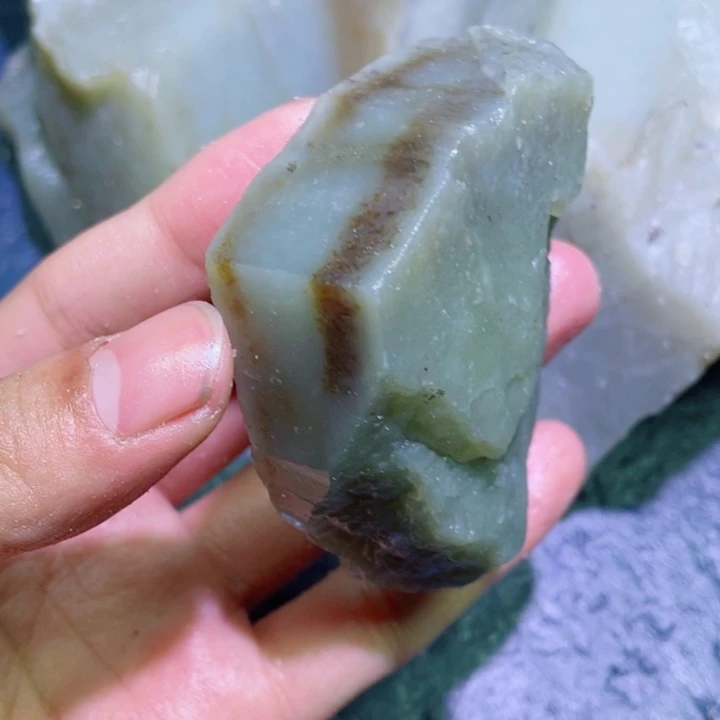 和田玉未镶嵌珠宝半成品