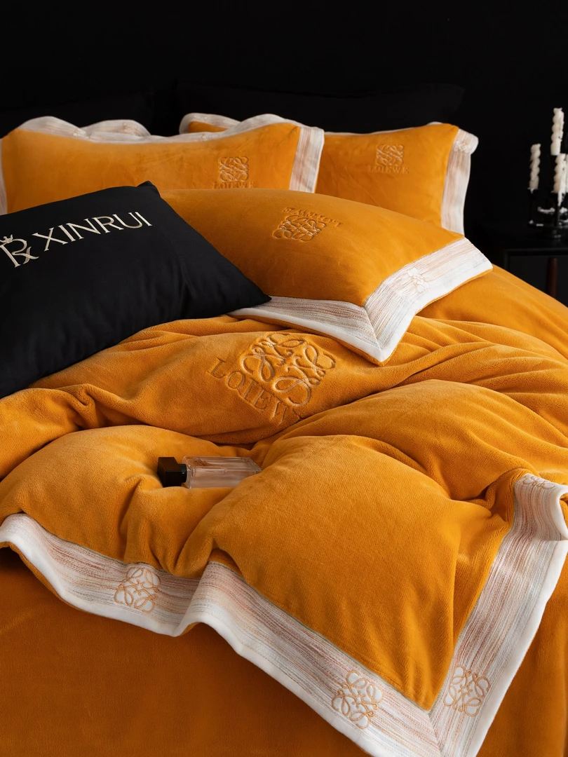 【绒罗莎】轻奢牛奶绒套件拼边纯色冬季加厚印花四件套