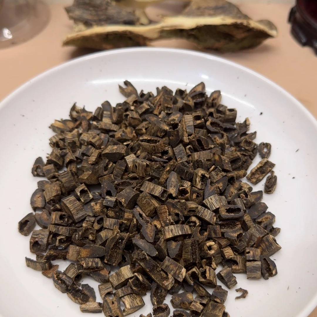 沉香沉香碎屑紫罗兰高油小块料61克