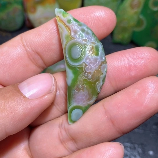 石英质玉珠宝半成品未镶嵌那*是