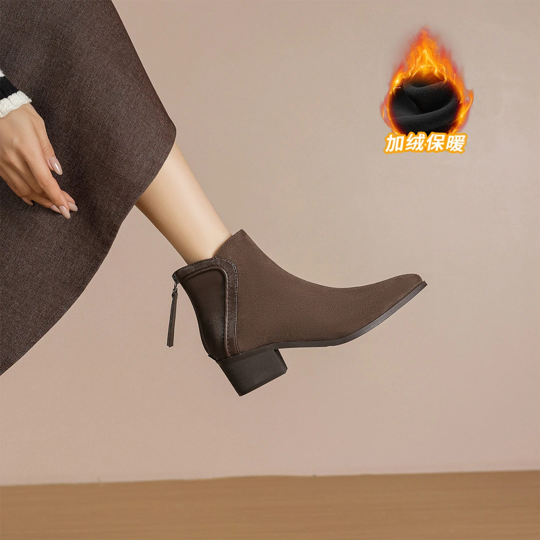 华耐靴子女秋冬季2025新款时尚短靴加绒保暖尖头切尔西时装靴女靴