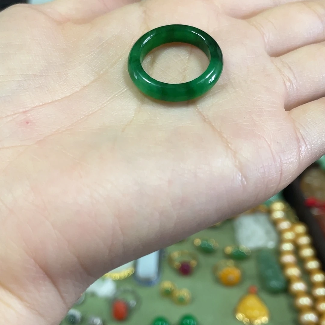 翡翠未镶嵌戒圈我是真的喜欢这个风格