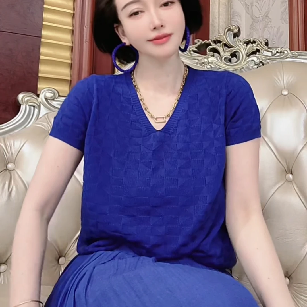 夏季新款V领薄料短袖针织显瘦短袖（低温手洗）