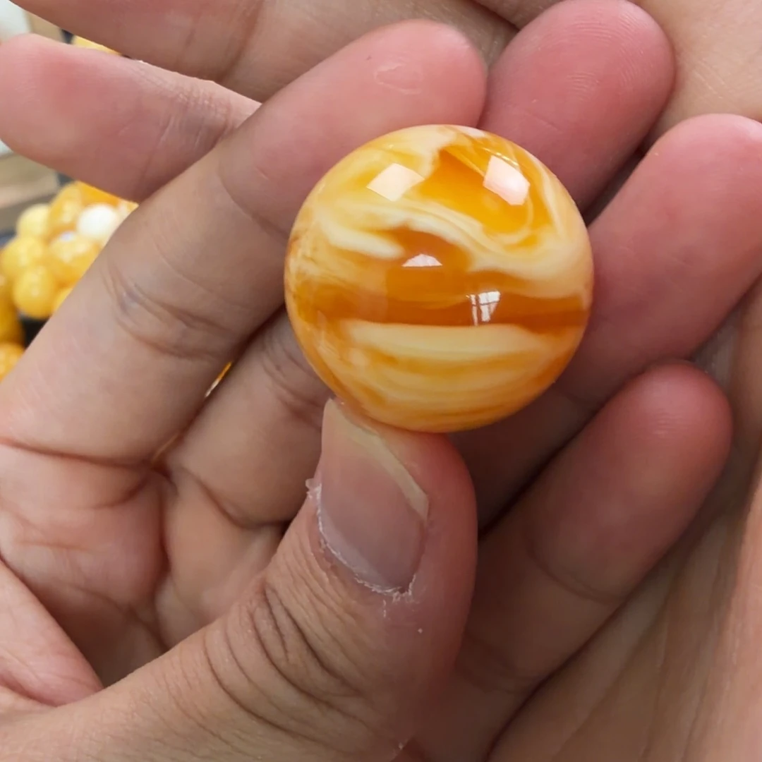 琥珀未镶嵌珠宝奇石25.4mm